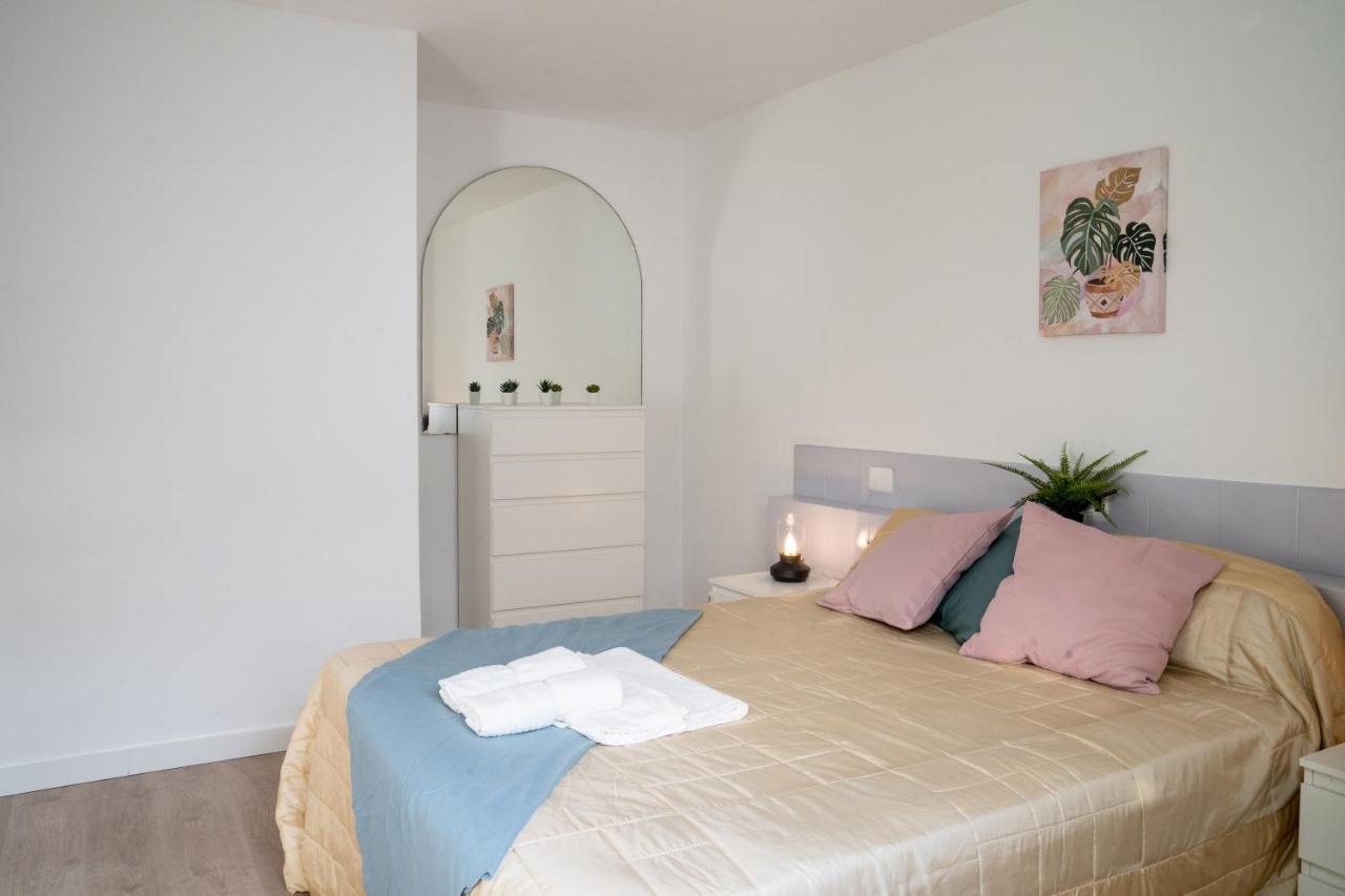 Cutie & Central Air-Conditioning Apartment! 칼레타데푸스테 외부 사진